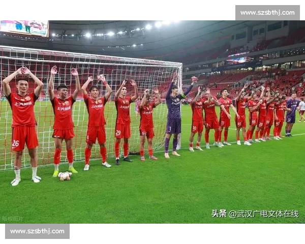 以保级为核心目标,球队奋力拼搏力争在最后阶段逆袭成功 以保级为核心目标,球队奋力拼搏力争在最后阶段逆袭成功